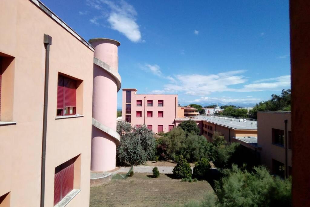 Casa Nel Parco Sulla Spiaggia Pisa Exterior photo